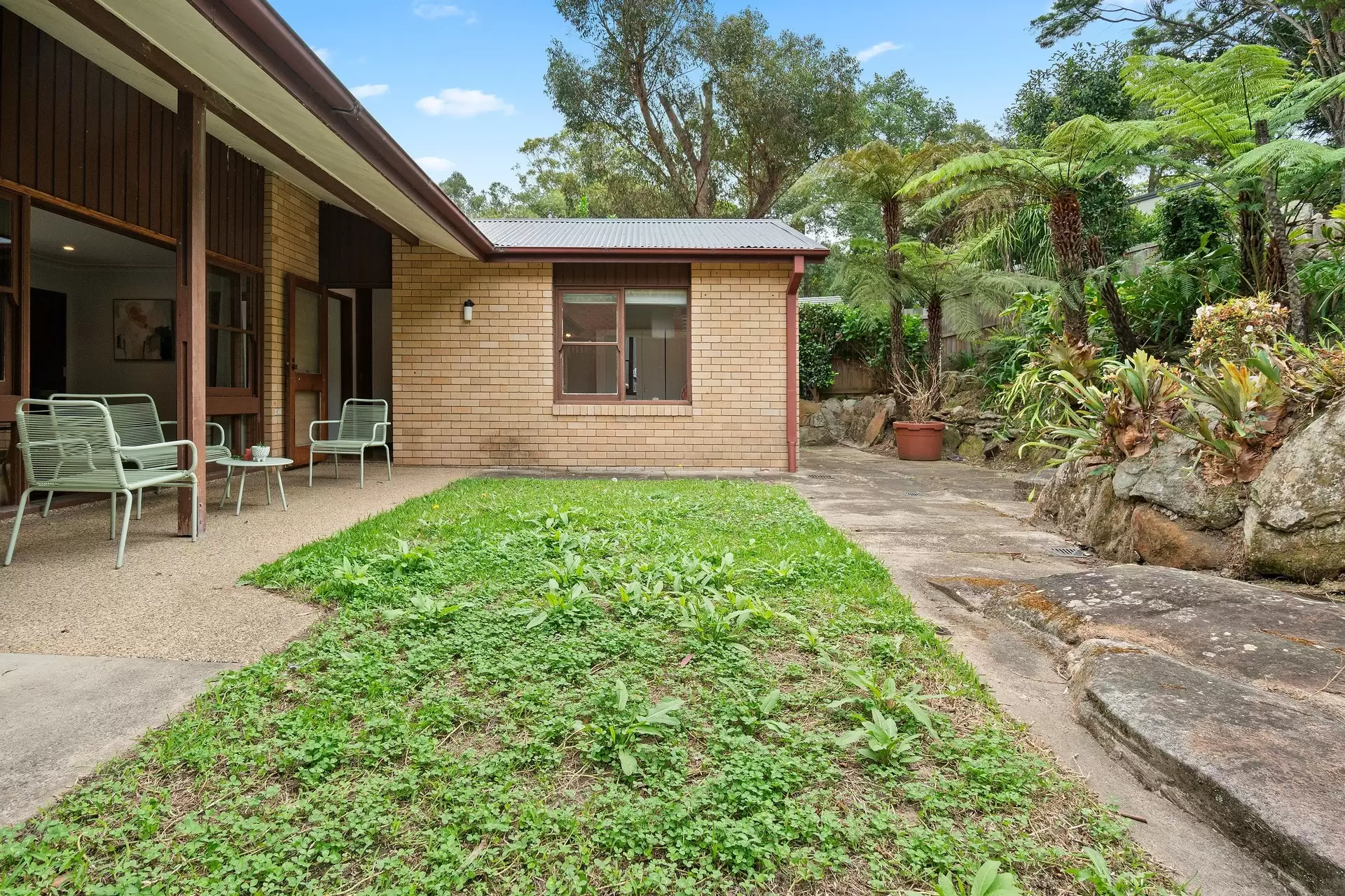 10 Castle Howard Road, Cheltenham Sold by Aurora Property - image 9