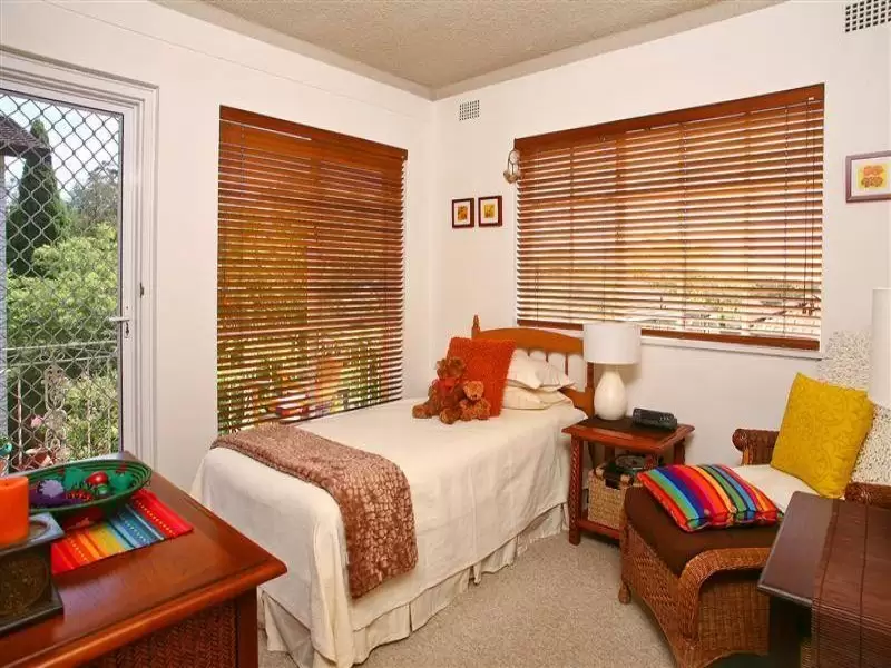 8/719 Blaxland Road, Epping Sold by Aurora Property - image 4