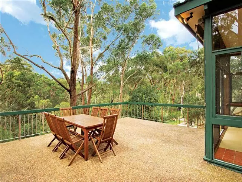 43 Day Road, Cheltenham Sold by Aurora Property - image 2