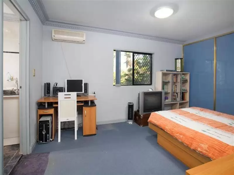 8/236 Pennant Hills Road, Carlingford Sold by Aurora Property - image 5