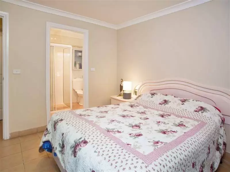 2/175 Marsden Road, Carlingford Sold by Aurora Property - image 4