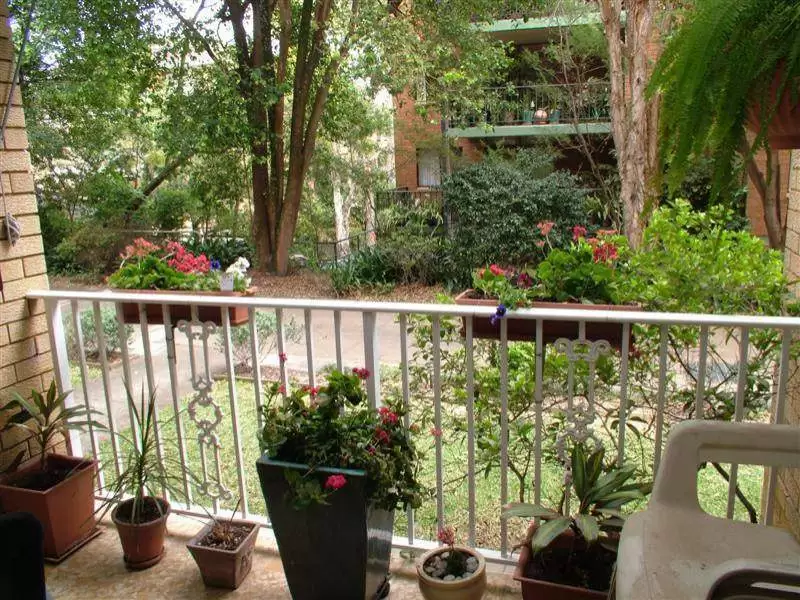 2/2 Surrey Street, Epping Sold by Aurora Property - image 5