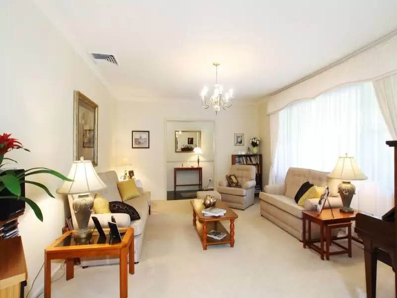 12 Craiglea Gardens, Carlingford Sold by Aurora Property - image 4