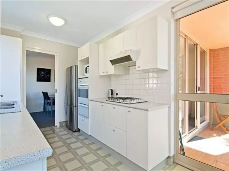 2/1-11 Lancaster Drive, Marsfield Sold by Aurora Property - image 5