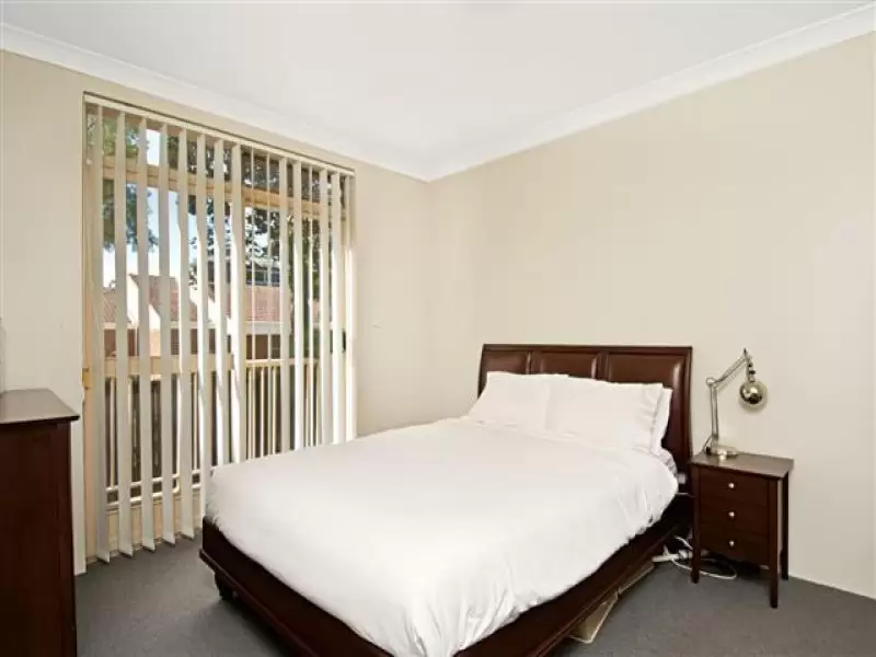 2/1-11 Lancaster Drive, Marsfield Sold by Aurora Property - image 4