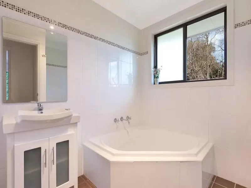 47B Downing Street, Epping Sold by Aurora Property - image 8
