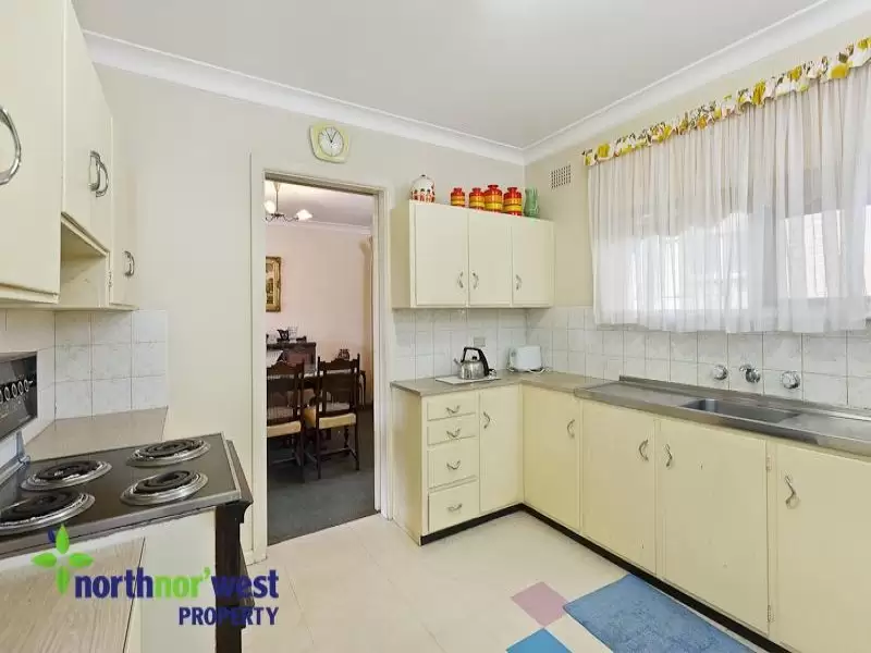 160 Bettington Road, Carlingford Sold by Aurora Property - image 4