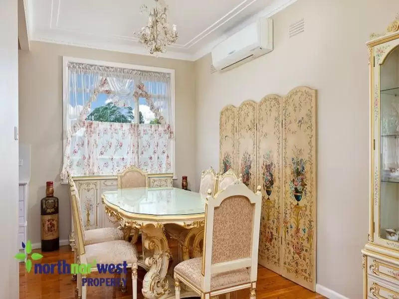 33 Pennant Parade, Carlingford Sold by Aurora Property - image 5