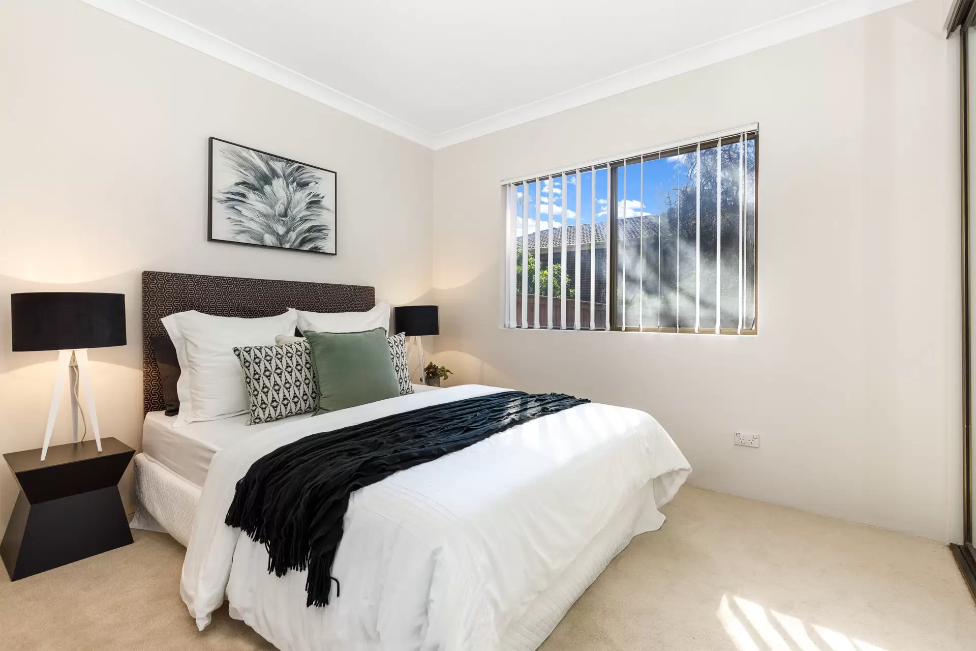 6/162 Culloden Road, Marsfield Sold by Aurora Property - image 4