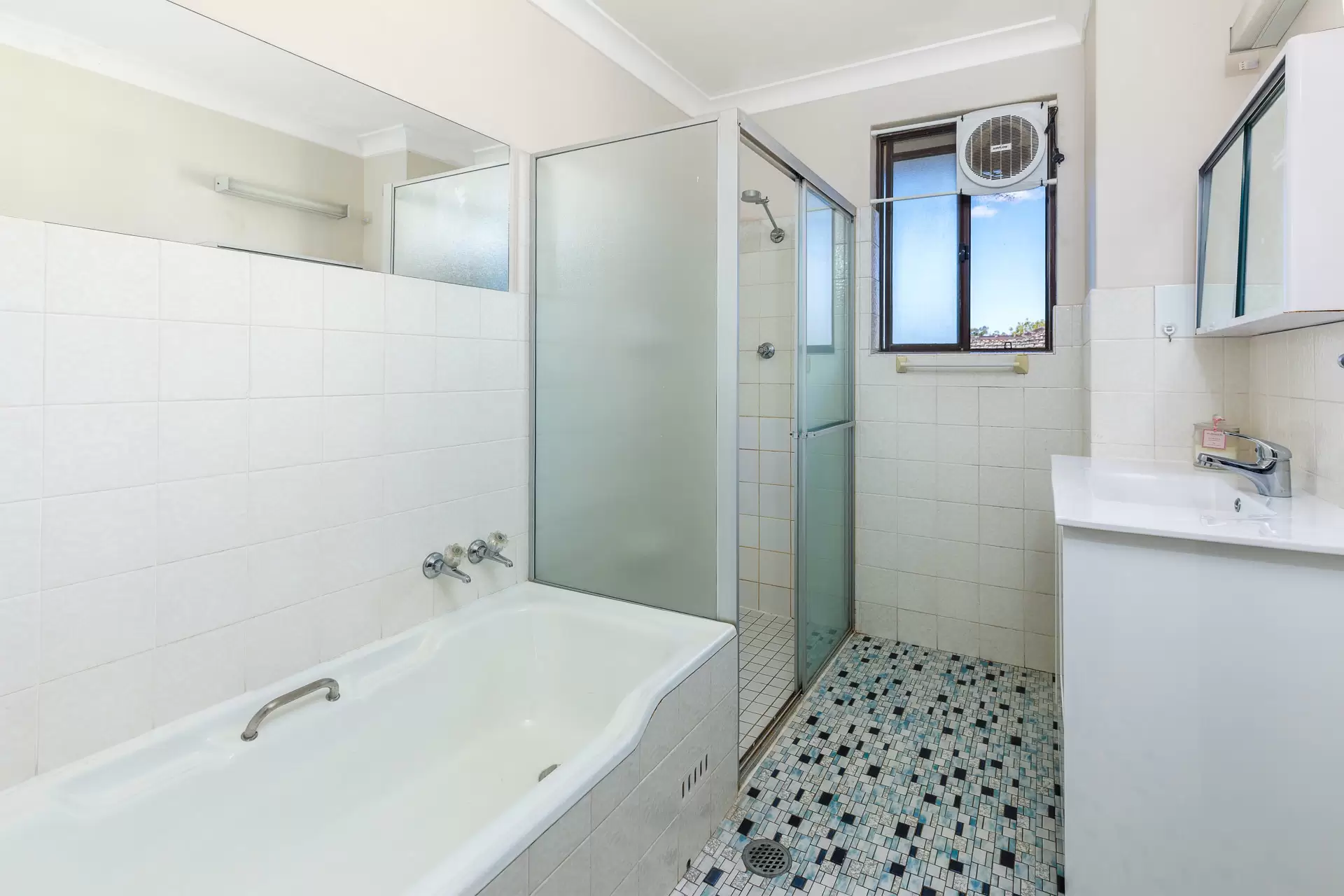 9/66-68 Oxford Street, Epping Sold by Aurora Property - image 5