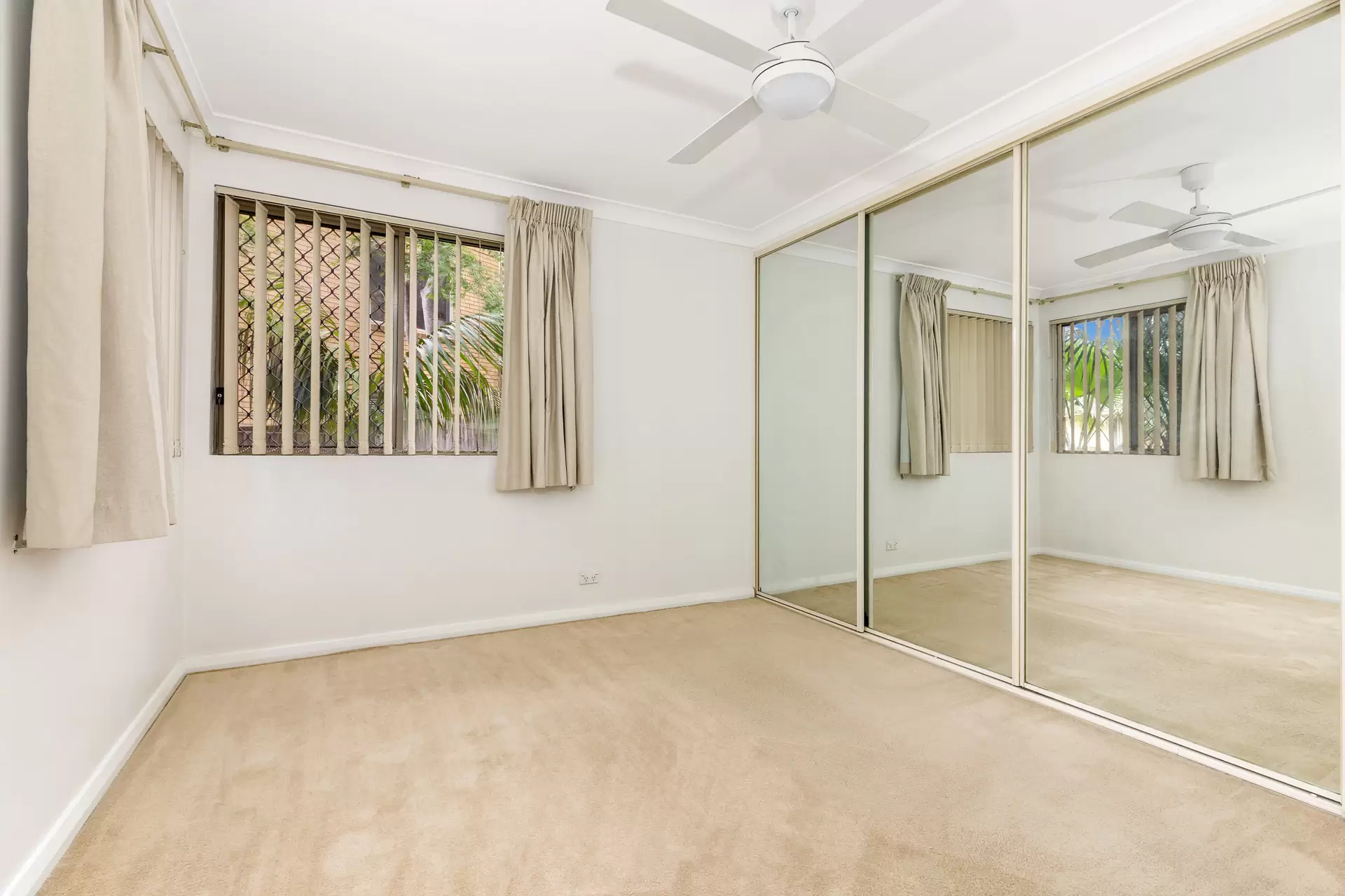 4/20 Essex Street, Epping Sold by Aurora Property - image 6