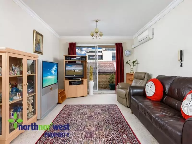 6/7 Ray Road, Epping Sold by Aurora Property - image 1