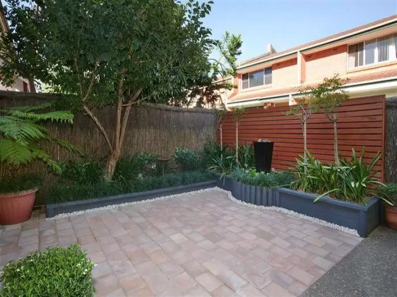 2/7-15 Taranto Road, Marsfield Sold by Aurora Property - image 1