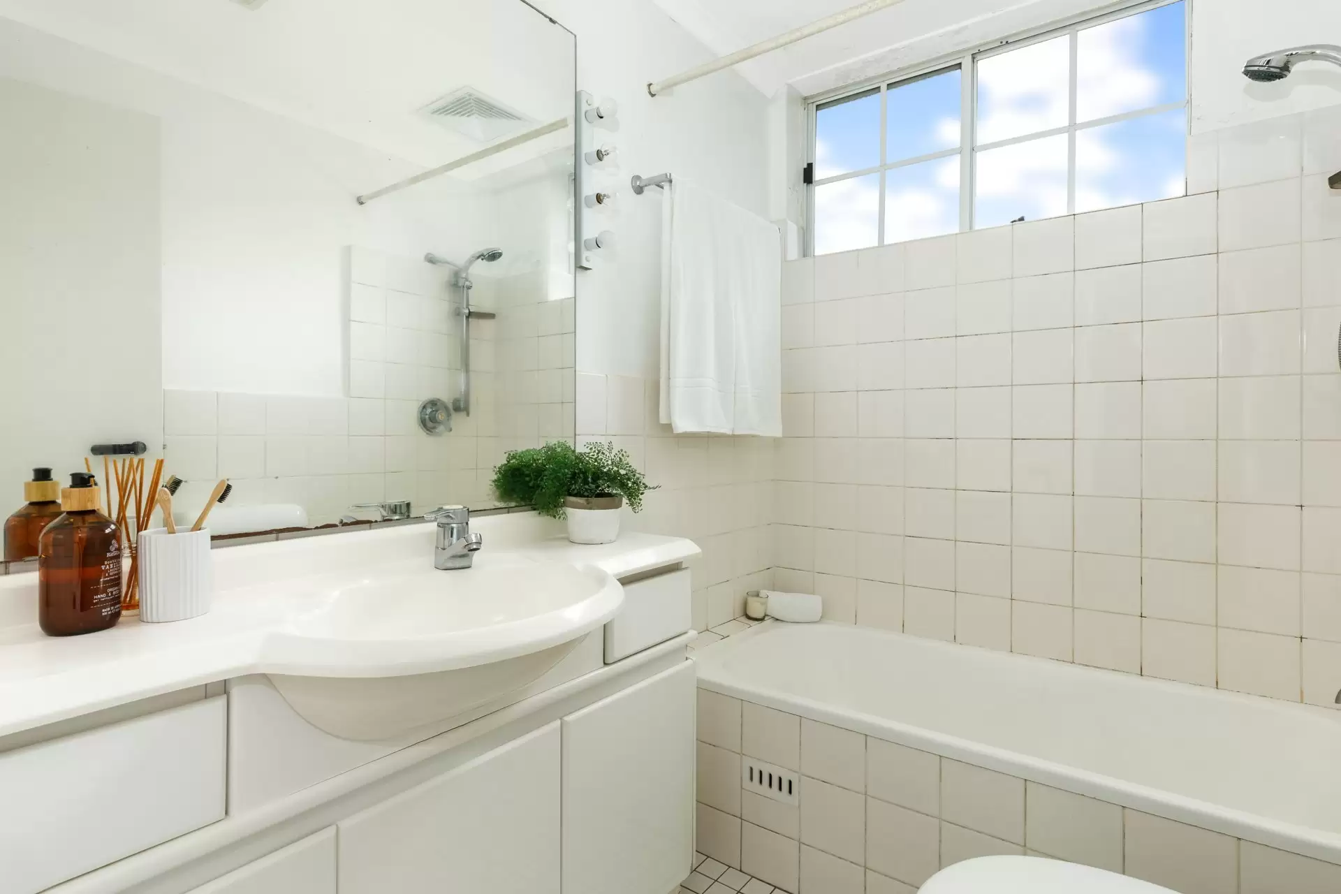 9/36 Khartoum Road, Macquarie Park Sold by Aurora Property - image 5