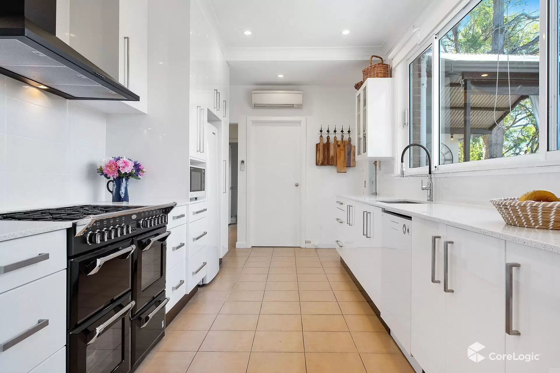 28 Cobran Road, Cheltenham Sold by Aurora Property - image 8