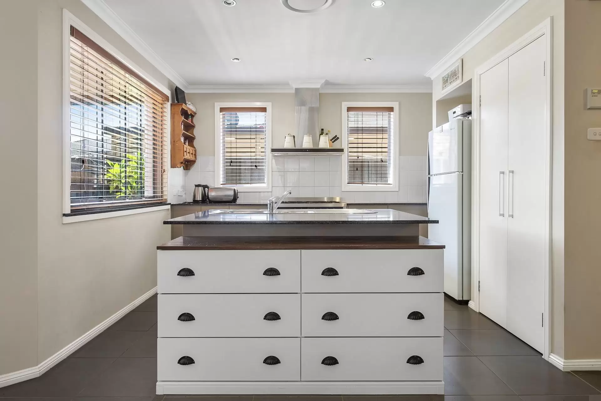 13 Kobe Street, Ropes Crossing Sold by Aurora Property - image 7