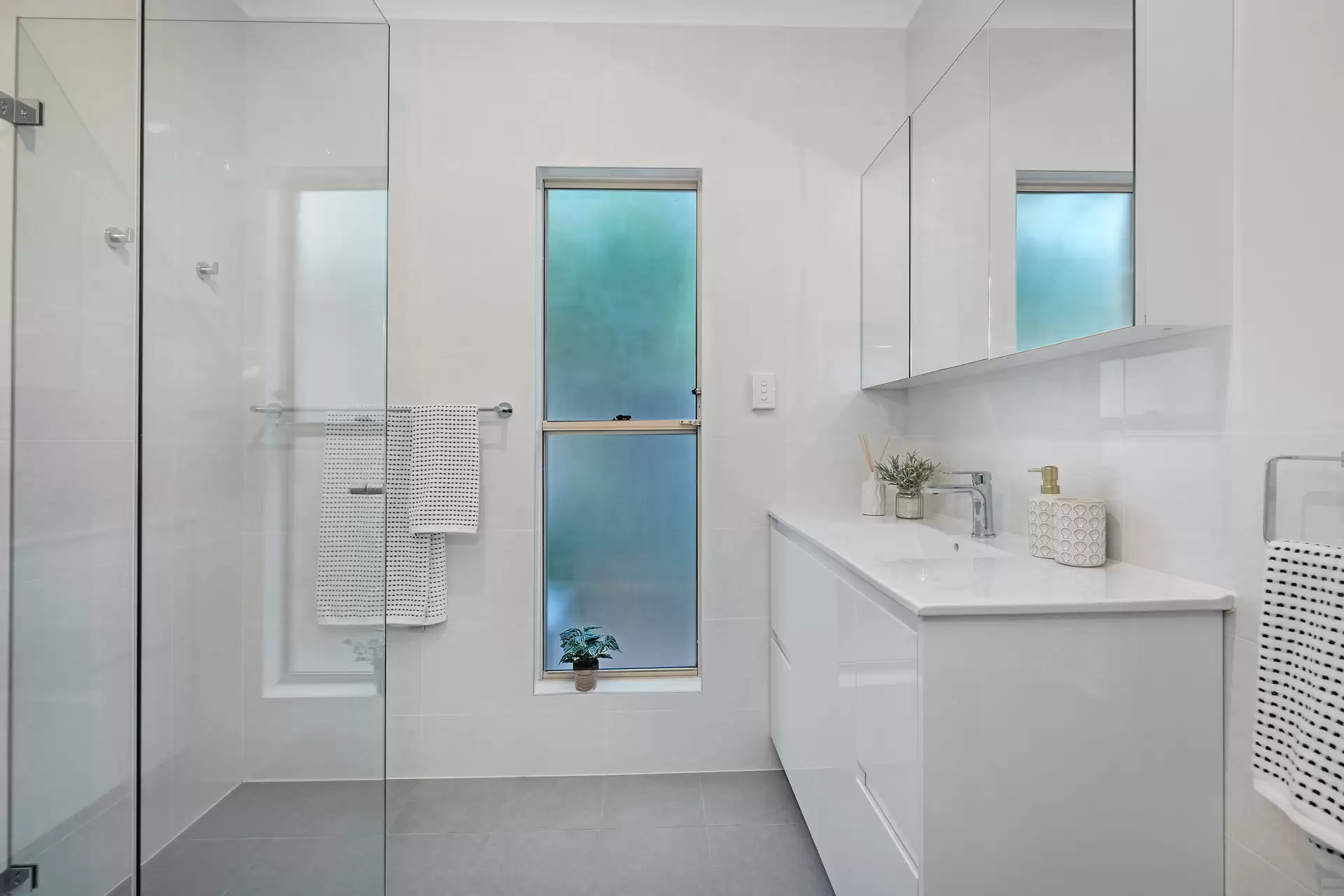 13/151-153 Ray Road, Epping Sold by Aurora Property - image 9