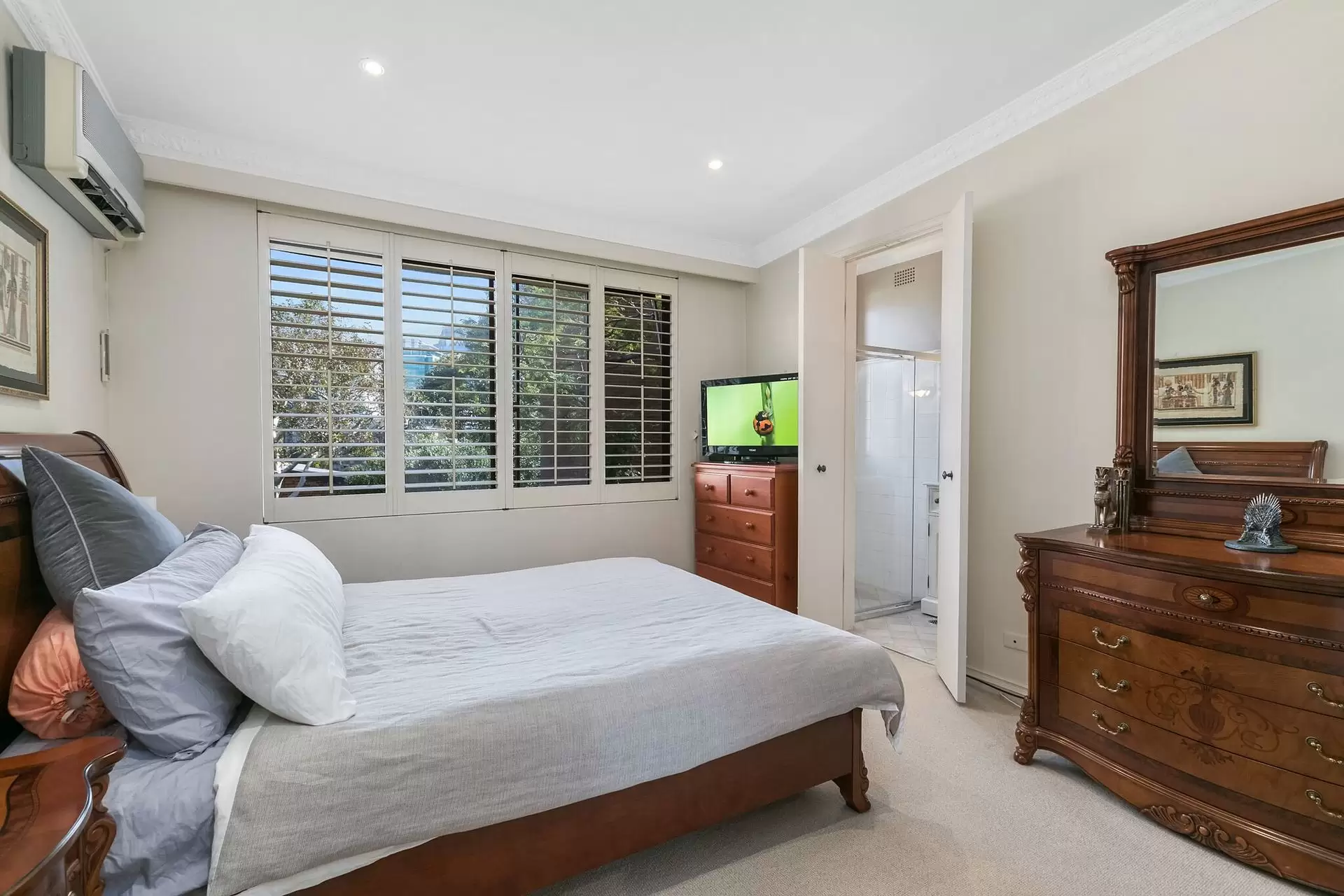 5/2 Spruson Street (enter Via Colindia Ave), Neutral Bay Sold by Aurora Property - image 9