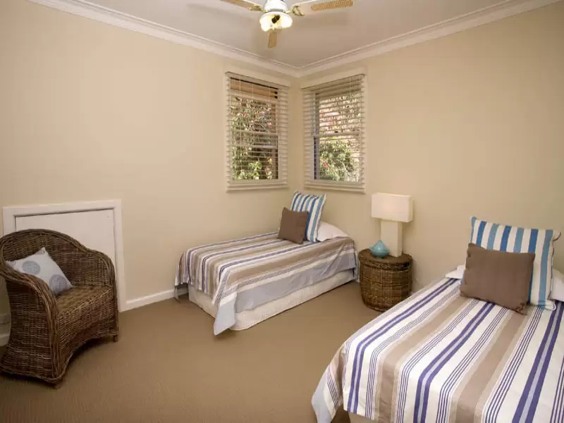 19 Greville Street (enter Via Beaconsfield Rd), Chatswood Sold by Aurora Property - image 5