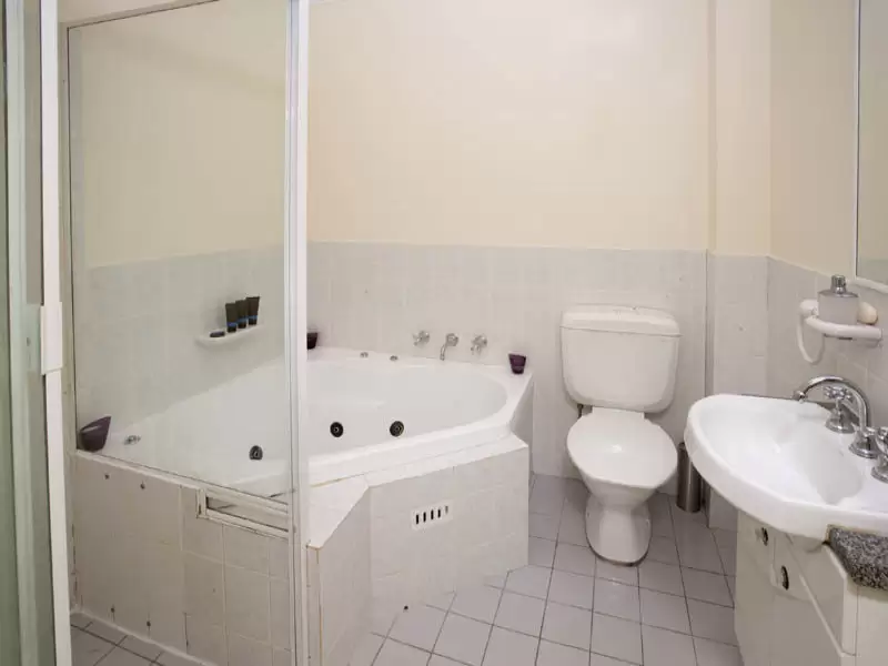 21/22 Ridge Street (enter Via Ridge Lane), North Sydney Sold by Aurora Property - image 9