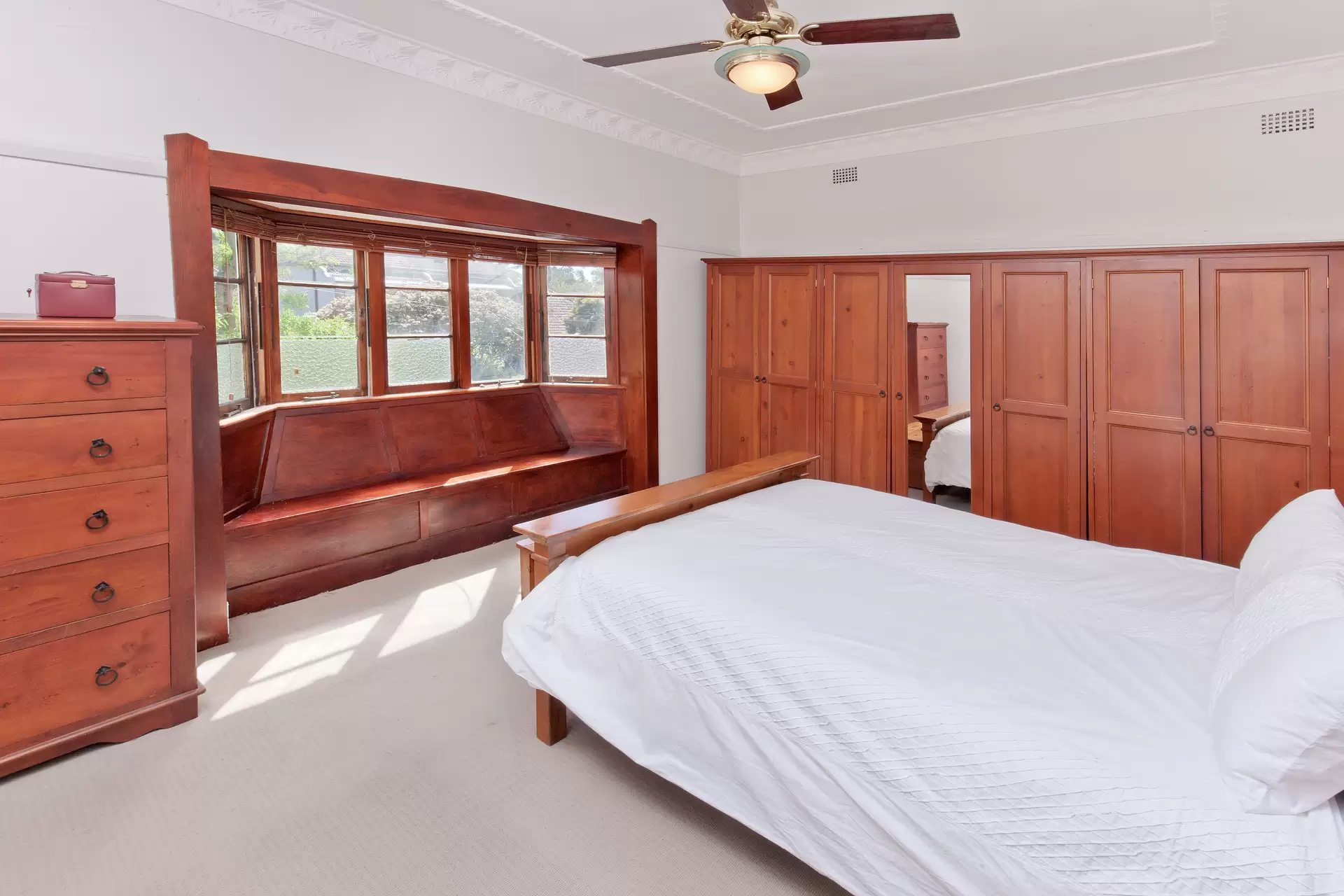 55 Burlington Street, Crows Nest Sold by Aurora Property - image 6