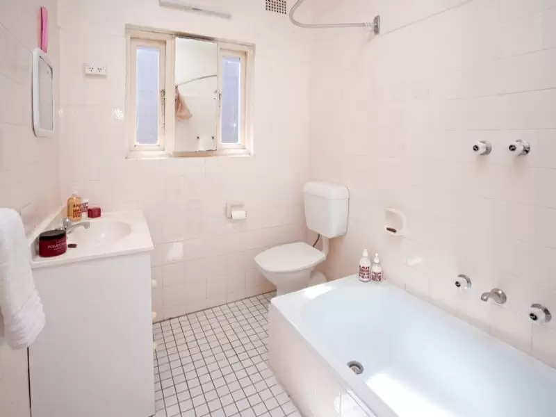 4/10 Emmett Street, Crows Nest Sold by Aurora Property - image 13