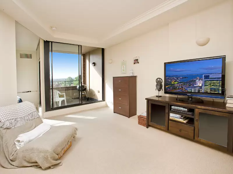304/2 Langley Avenue (cnr Parraween St), Cremorne Sold by Aurora Property - image 6
