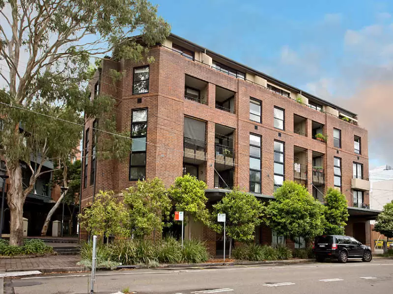 304/2 Langley Avenue (cnr Parraween St), Cremorne Sold by Aurora Property - image 5