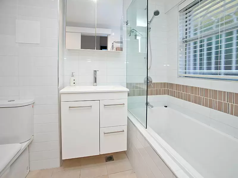 1/4-8 Kareela Road, Cremorne Point Sold by Aurora Property - image 6