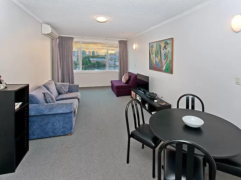 23/107 Kurraba Road, Neutral Bay Sold by Aurora Property - image 2