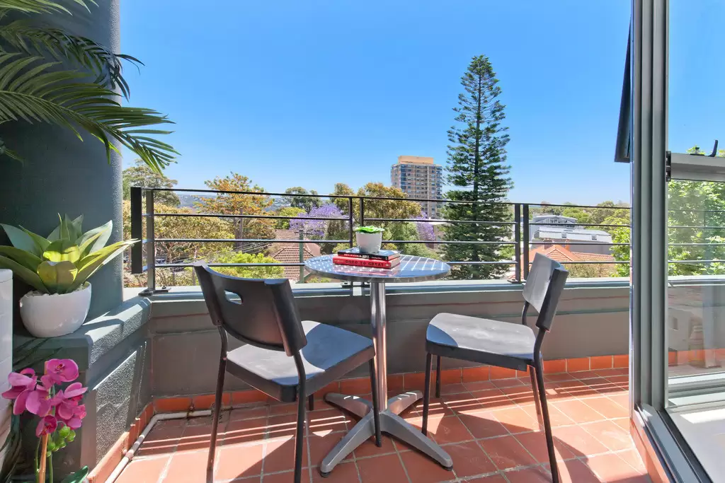 202/2 Macpherson Street (Cnr Parraween St), Cremorne Sold by Aurora Property - image 5