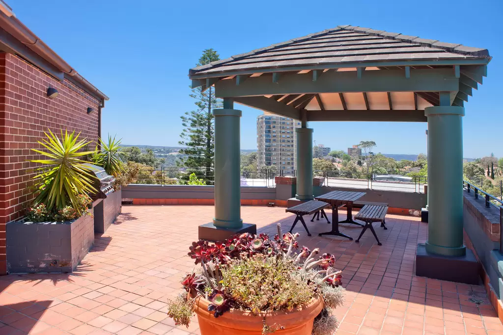 202/2 Macpherson Street (Cnr Parraween St), Cremorne Sold by Aurora Property - image 18