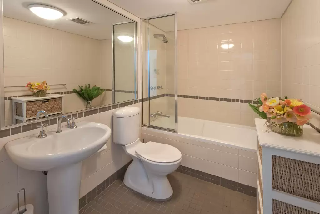 202/2 Macpherson Street (Cnr Parraween St), Cremorne Sold by Aurora Property - image 15