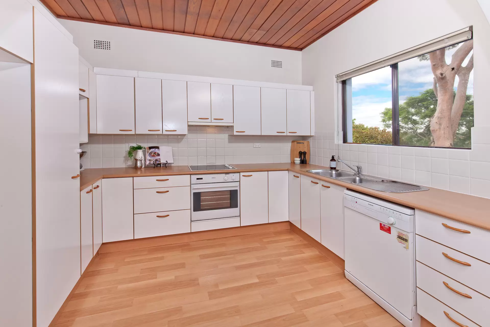 10 Nulgarra Street, Northbridge Sold by Aurora Property - image 7