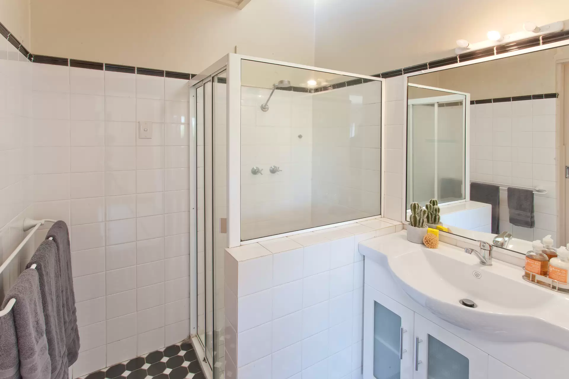 220 Edinburgh Road, Castlecrag Sold by Aurora Property - image 10