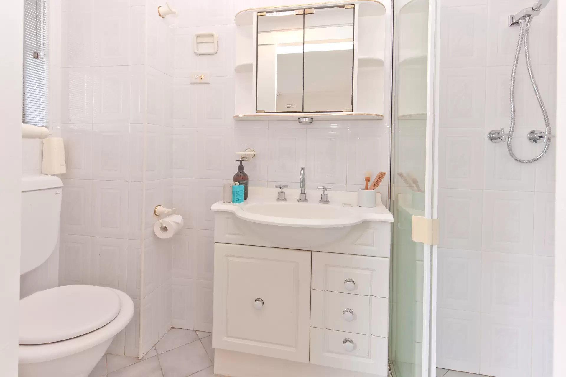 12/9 Ellalong Road, Cremorne Sold by Aurora Property - image 7