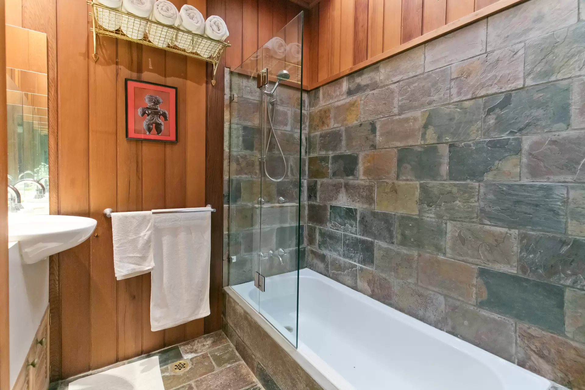 74 Edinburgh Road, Willoughby Sold by Aurora Property - image 10