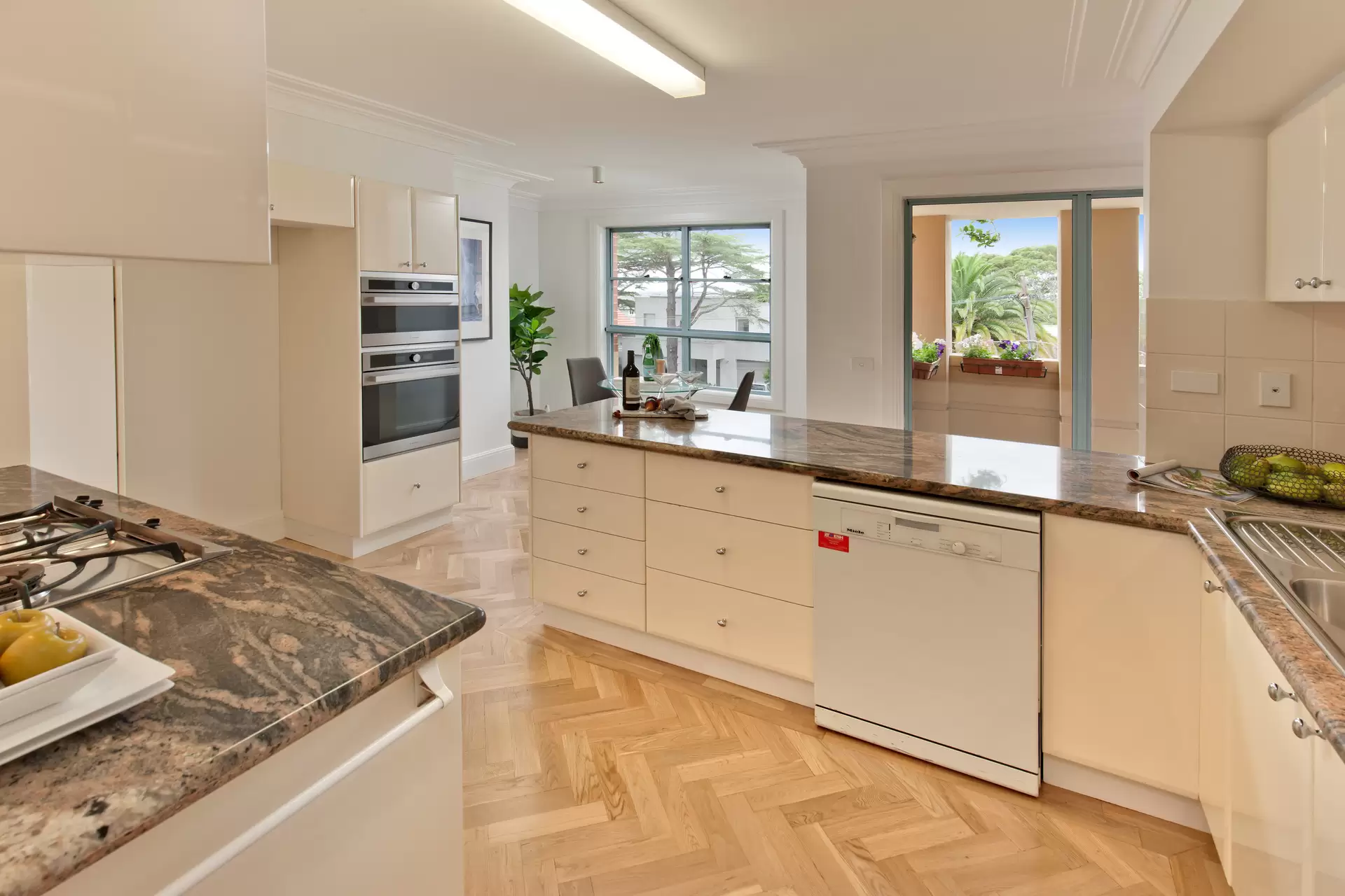 6/8 Earl Street, Mosman Sold by Aurora Property - image 3