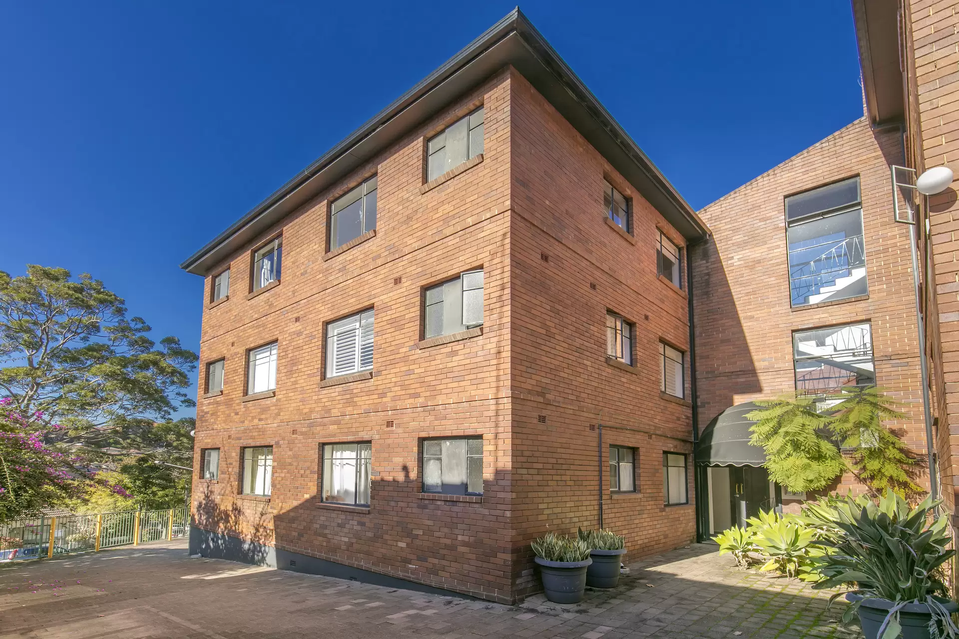 17/341 Alfred Street (Just Off Darley Street), Neutral Bay Sold by Aurora Property - image 7