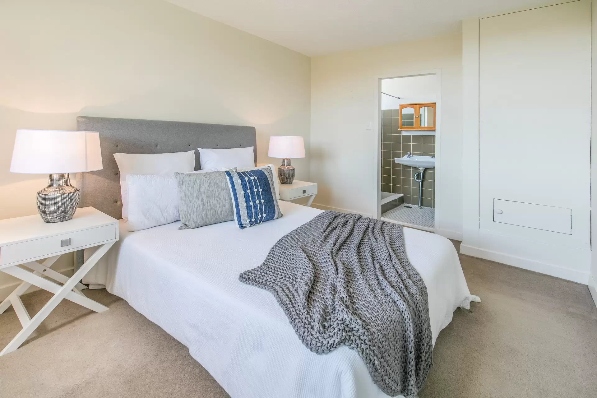 917/22 Doris Street (enter From 27 Neutral St), North Sydney Sold by Aurora Property - image 8