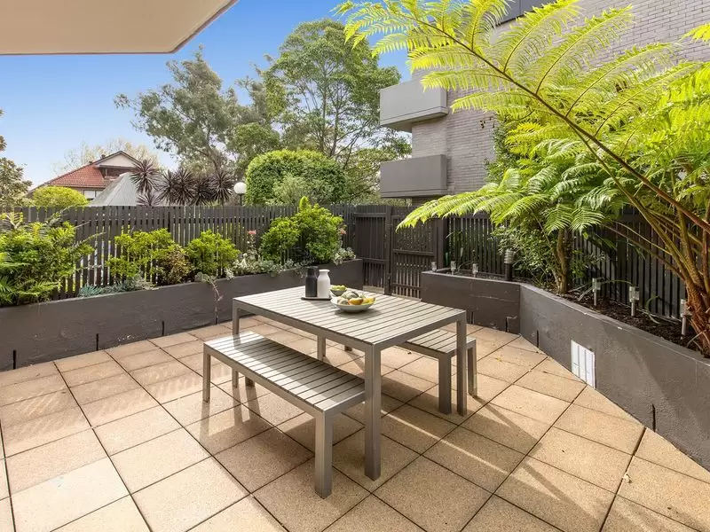 18/600 Military Road, Mosman Sold by Aurora Property - image 1