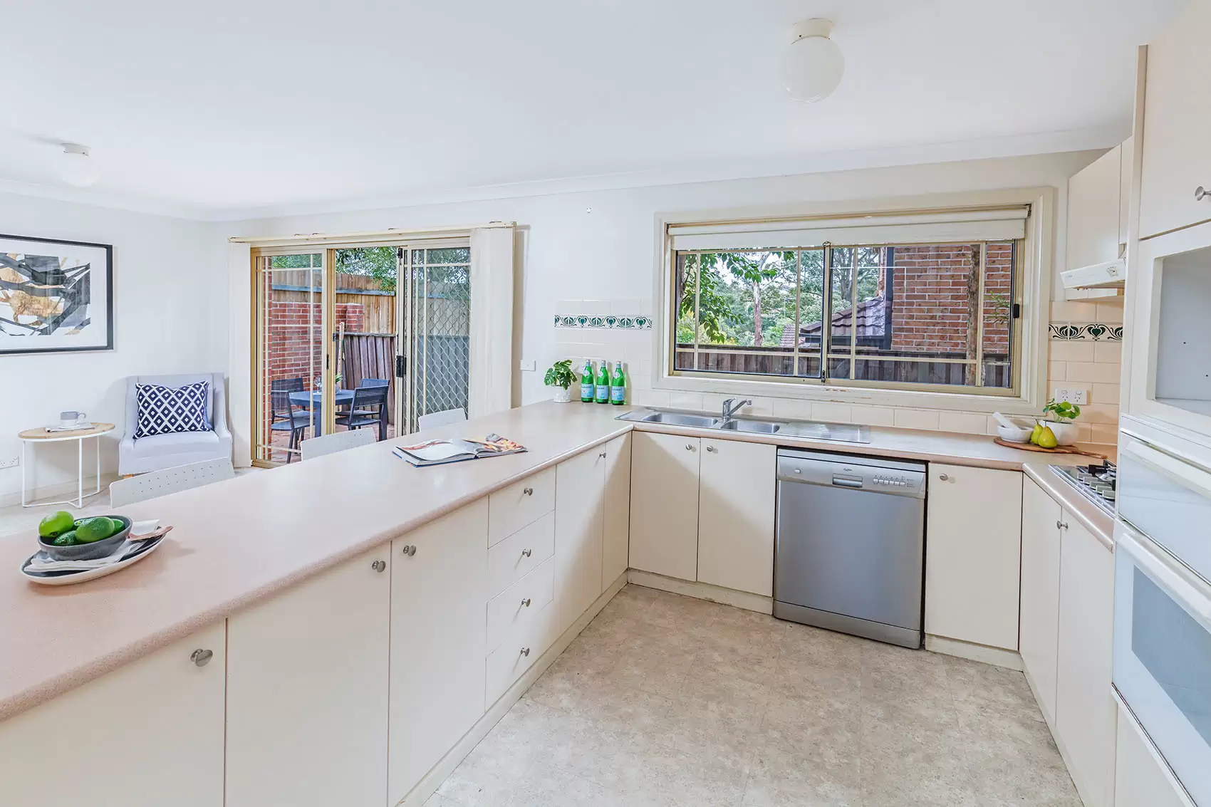 11/23 Glenvale Close, West Pennant Hills Sold by Aurora Property - image 5
