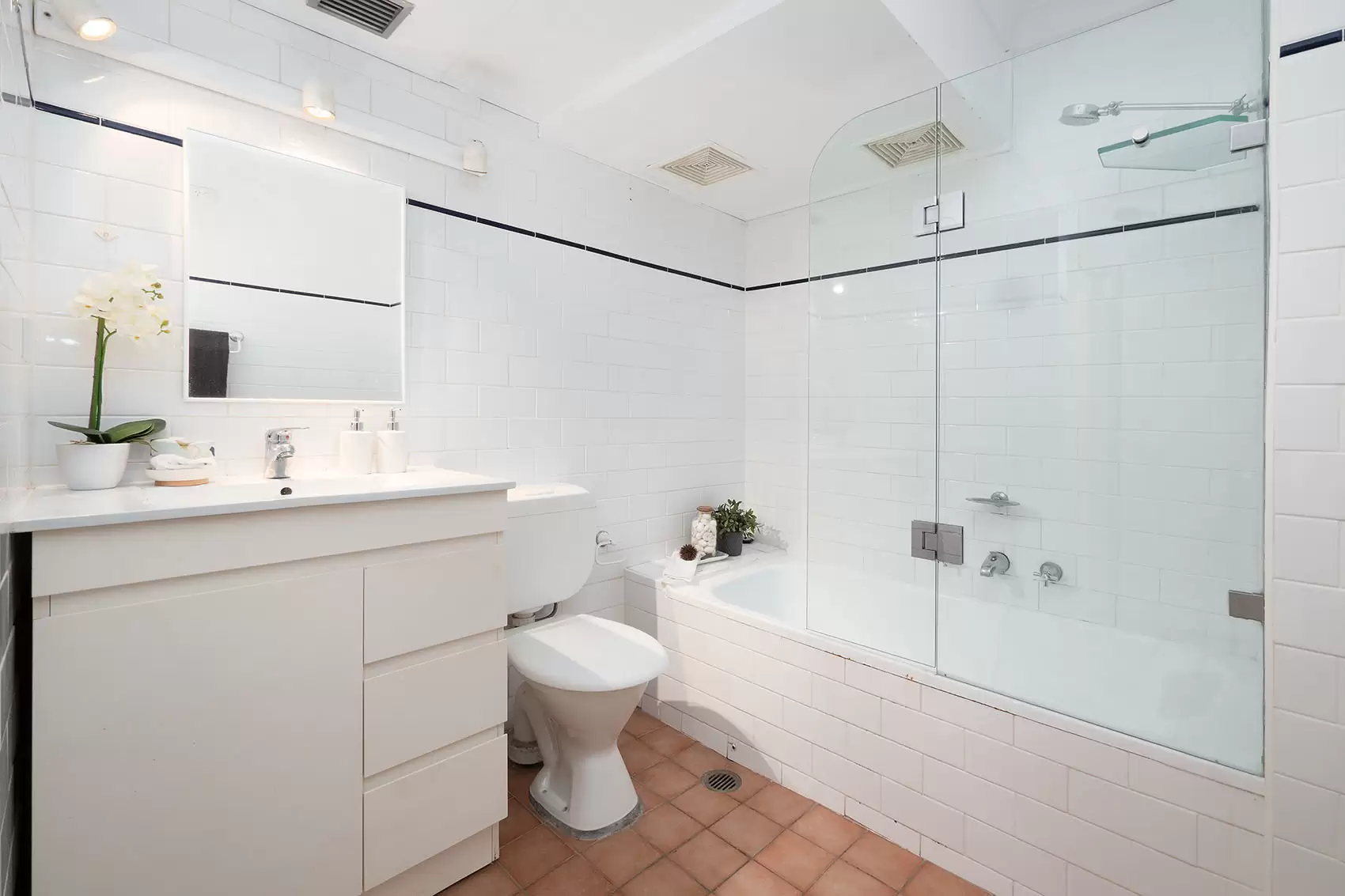 1/126 Spencer Road, Cremorne Sold by Aurora Property - image 11