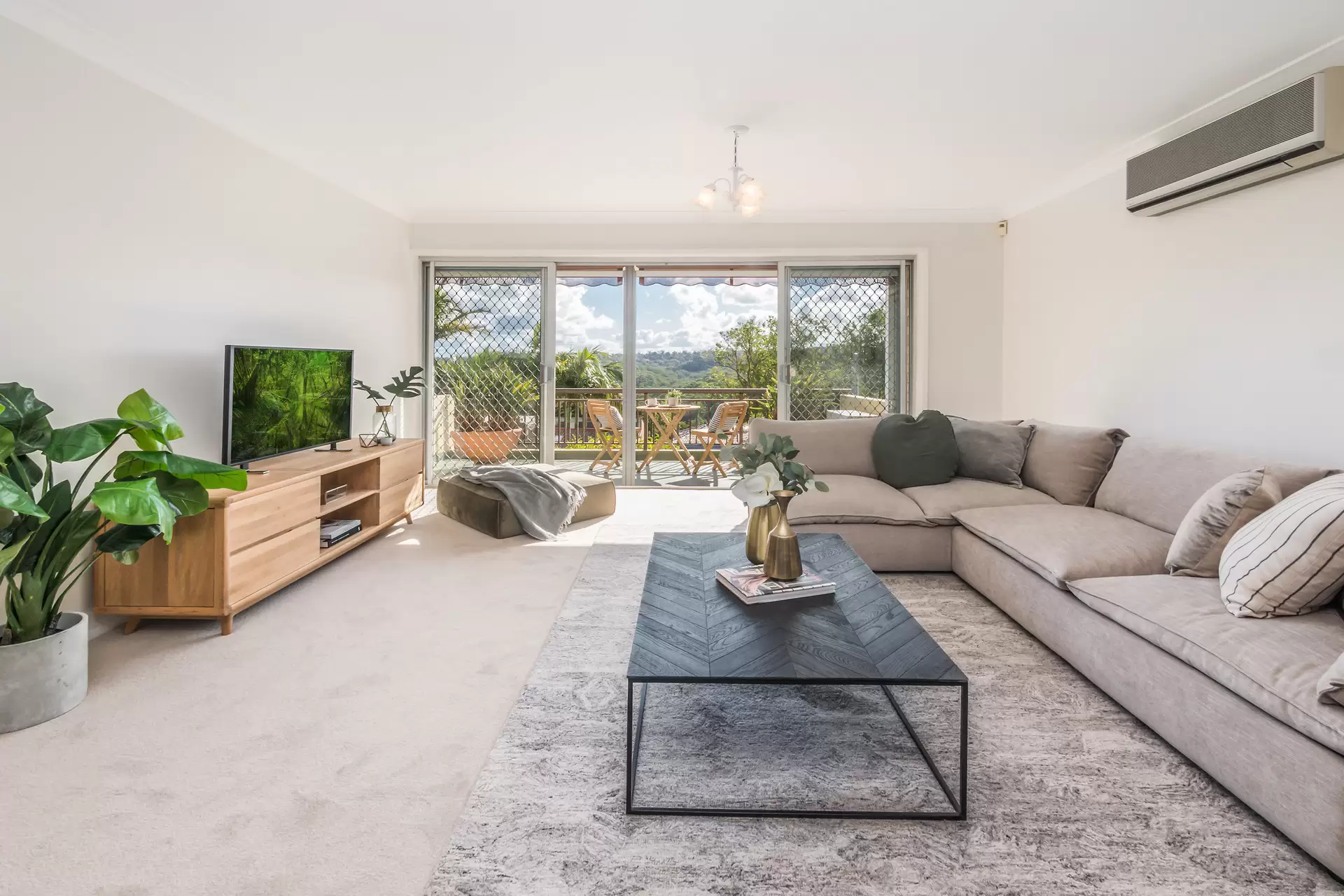 15 Warrington Avenue, East Killara Sold by Aurora Property - image 2