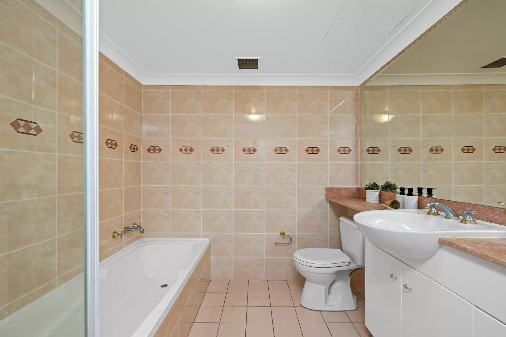 710/28 West Street, North Sydney Sold by Aurora Property - image 9