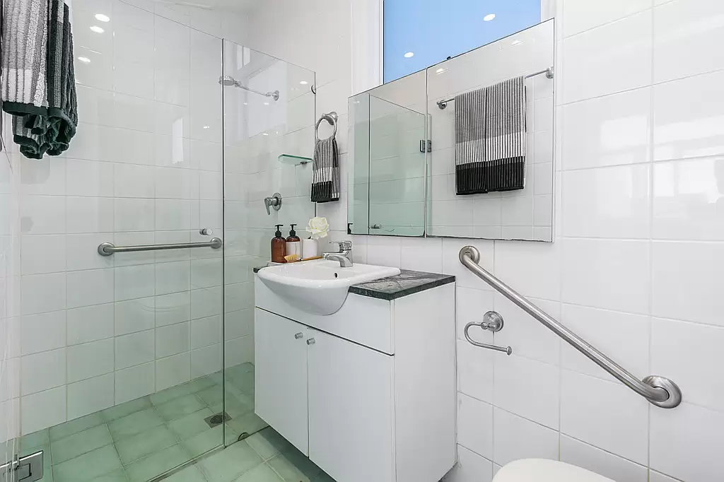 61/2 Parkes Street, Kirribilli Sold by Aurora Property - image 9
