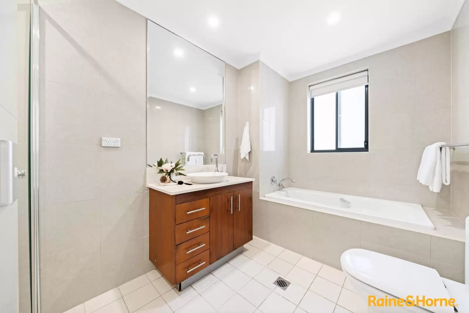 608/76 Rawson Street, Epping Sold by Aurora Property - image 7
