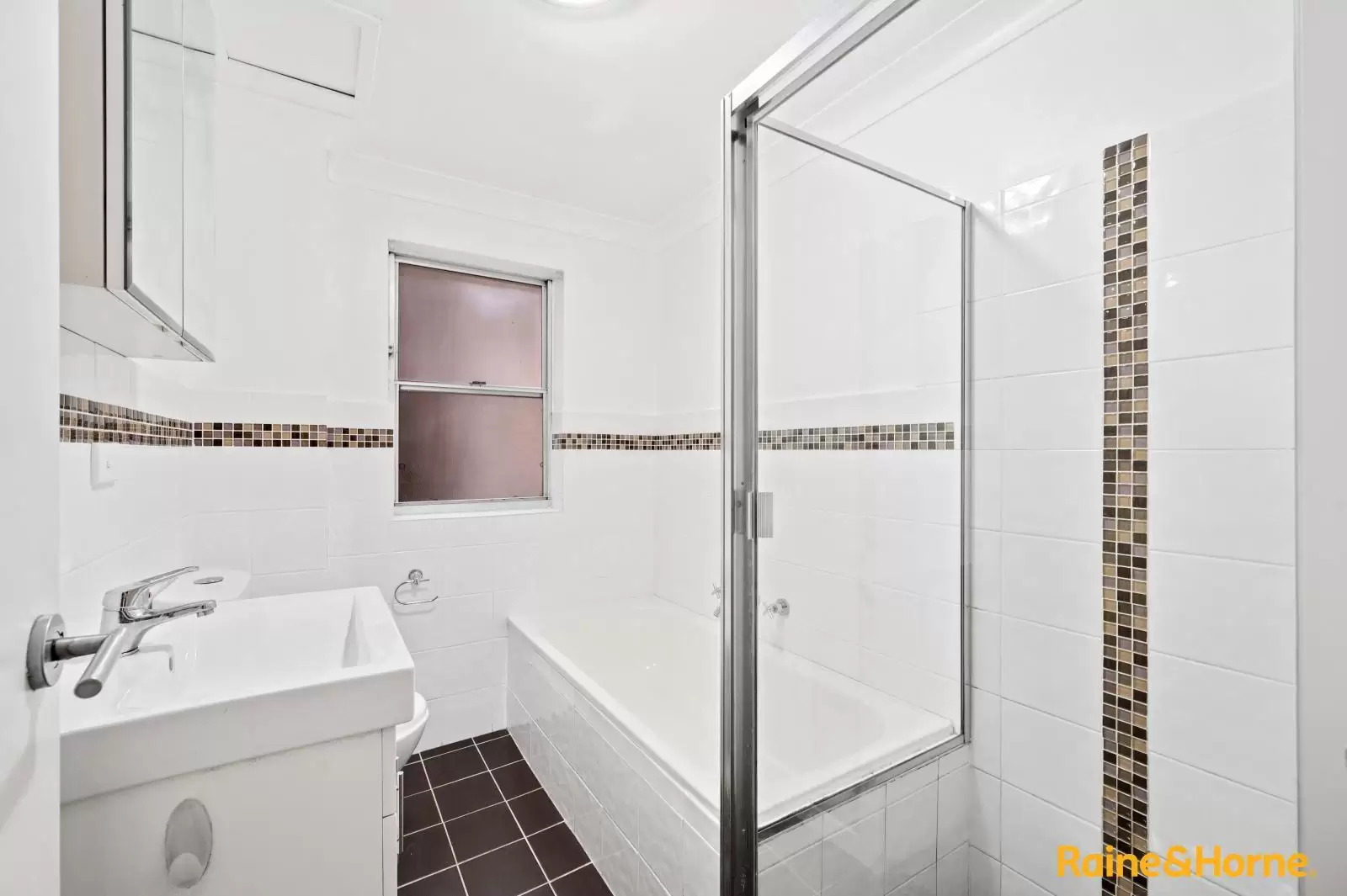8/30 Eaton Street, Neutral Bay Sold by Aurora Property - image 5