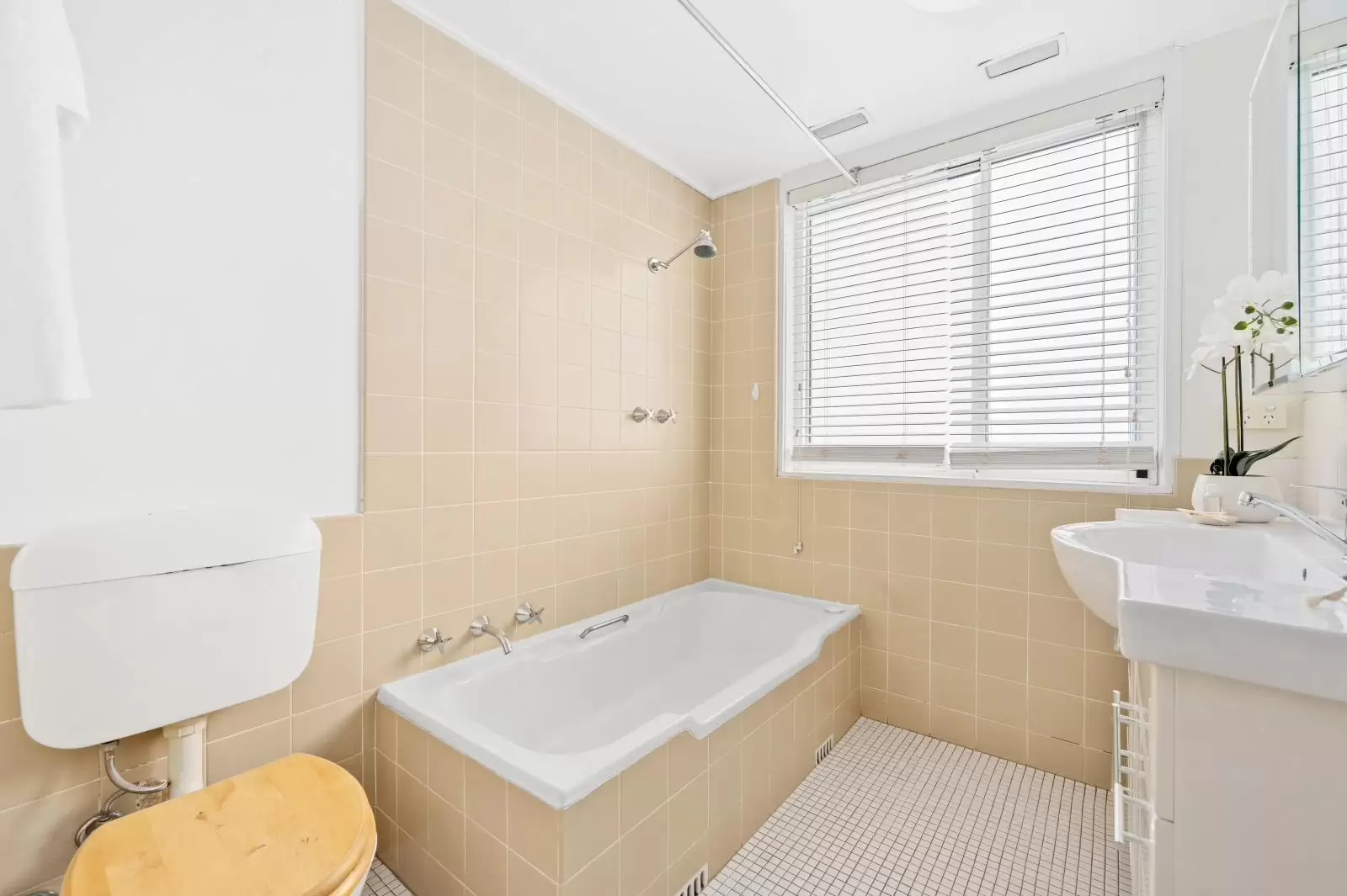 4/30 Kareela Road, Cremorne Point Sold by Aurora Property - image 6