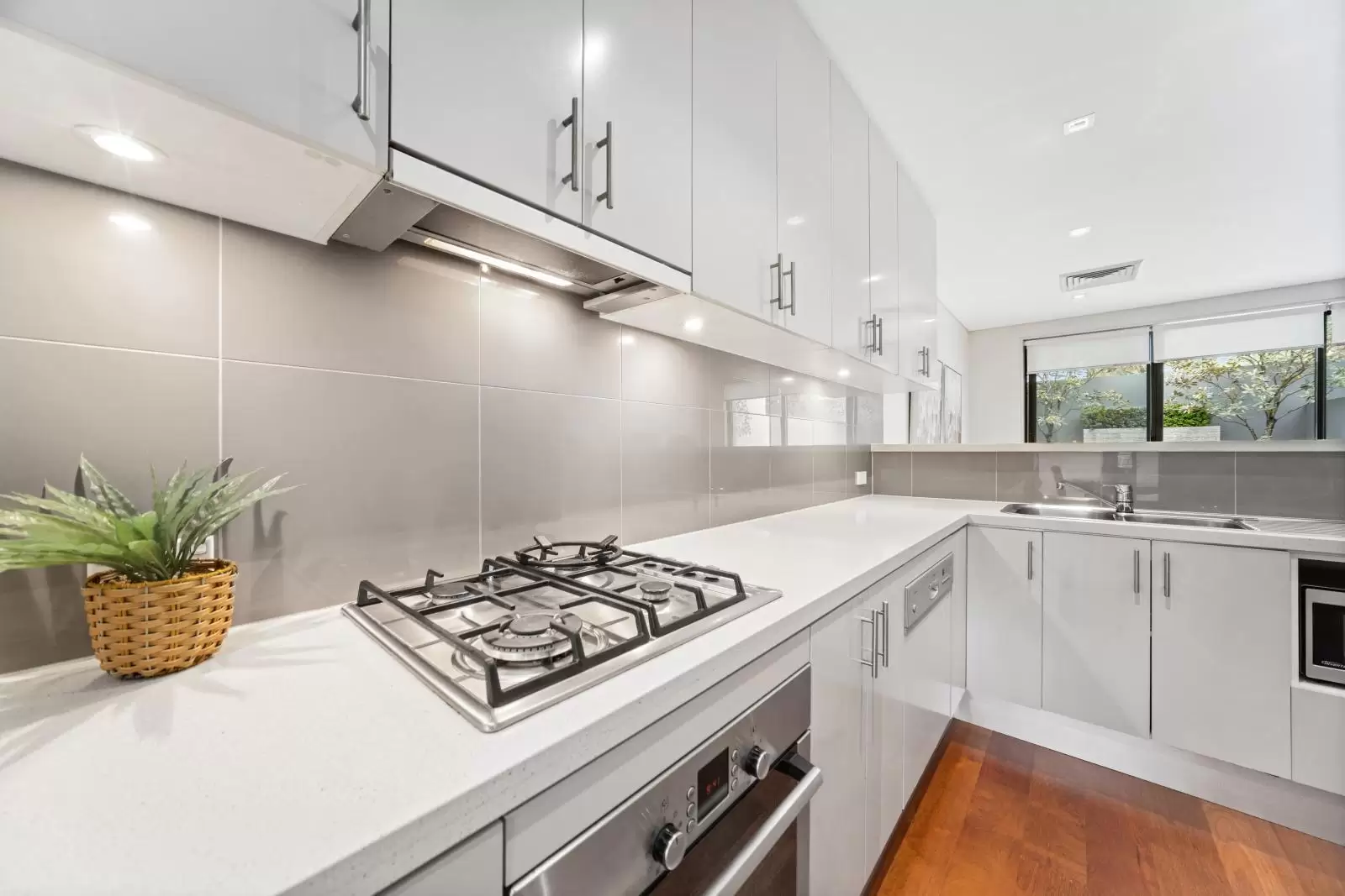 2/2 Hamilton Avenue, Naremburn Sold by Aurora Property - image 5